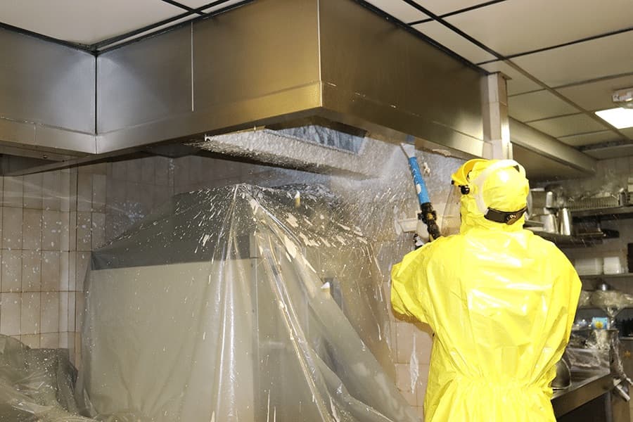 Dégraissage professionnel de hottes et conduits de cuisine — Biohotte Nuisibles Paris